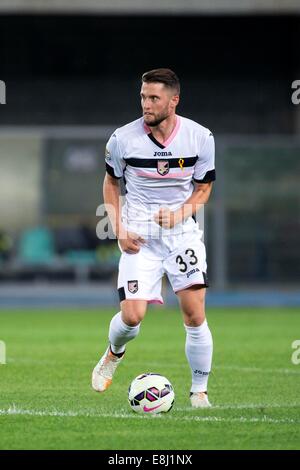 Verona, Italien. 4. Oktober 2014. Fabio Daprela (Palermo) Fußball: Italienische "Serie A" match zwischen Hellas Verona 2-1 Palermo Stadium Marc'Antonio Bentegodi in Verona, Italien. © Maurizio Borsari/AFLO/Alamy Live-Nachrichten Stockfoto