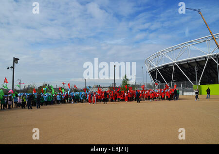 Der Olympiapark in Stratford welche spielte Gastgeber für die London 2012 Olympischen Spiele in London schließlich öffnet seine Türen für die Öffentlichkeit mit: Atmosphäre wo: London, Vereinigtes Königreich bei: 5. April 2014 Stockfoto