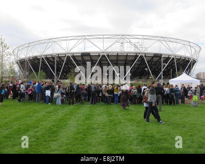 Der Olympiapark in Stratford welche spielte Gastgeber für die London 2012 Olympischen Spiele in London schließlich öffnet seine Türen für die Öffentlichkeit mit: Atmosphäre wo: London, Vereinigtes Königreich bei: 5. April 2014 Stockfoto