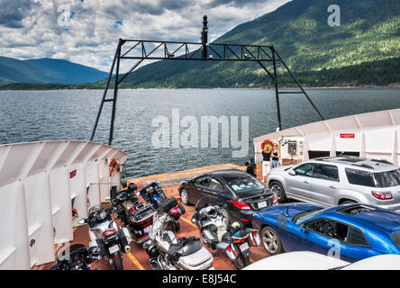 MV Osprey 2000 ferry Kreuzung Kootenay Lake, ein natürlicher See auf Kootenay-River, Kootenay Region, Britisch-Kolumbien, Kanada Stockfoto