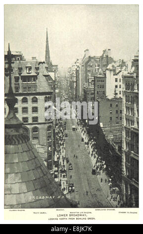 Diese Illustration von King aus dem Jahr 1893 zeigt den Lower Broadway in New York City und zeigt das geschäftige Gewerbegebiet und seine architektonischen Besonderheiten während des späten 19. Jahrhunderts. Das Bild spiegelt die städtische Entwicklung und wirtschaftliche Aktivität im Herzen von Manhattan wider. Stockfoto