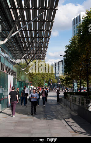 Euston Road am Regent es Place, London, UK Stockfoto