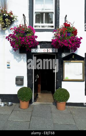 Dh Pferd und Hufschmied Inn THRELKELD Cumbria LAKE DISTRICT Dorf Public House pubs Eingang Country Pub uk Stockfoto