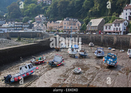 Der Hafen in der kleinen Stadt von Lynmouth in Nord-Devon liegt am Rand von Exmoor Stockfoto