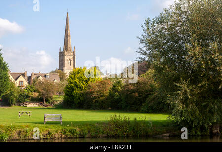 St.-Lorenz-Kirche, Lechlade auf Themse, Gloucestershire, England, UK Stockfoto