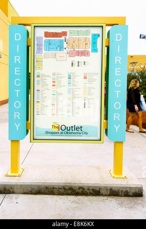 Ein Outlet Mall Verzeichnis bei The Outlet Shoppes in Oklahoma City, eine Factory Outlet Mall. Oklahoma City, Oklahoma, USA. Stockfoto