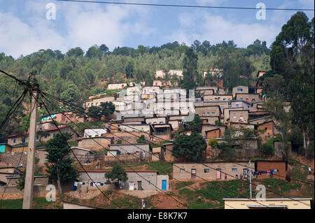 Ruanda, KIGALI: Kigali ist eine sehr grüne hügelige Stadt mit einfachen Schlamm und Steinhäuser. Stockfoto