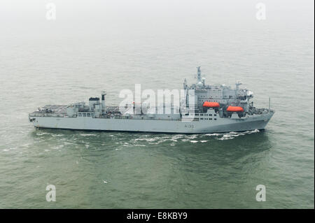 RFA Argus, der Royal Navy primäre Casualty Rezeption, Krankenhaus und Flugzeuge unterstützen Schiff. Stockfoto