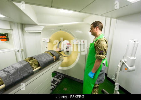 RFA Argus, der Royal Navy primäre Casualty Rezeption, Krankenhaus und Flugzeuge unterstützen Schiff. Stockfoto