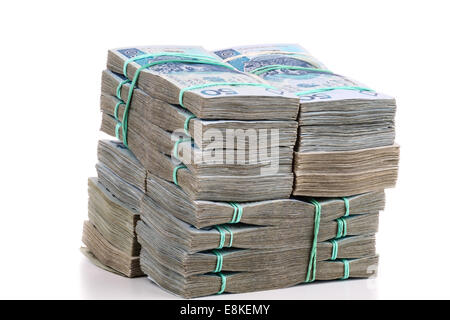 Ein Großteil der Papierstapel von polnischen Geld Banknoten auf weißem Hintergrund als Darlehen oder Schulden zu speichern Stockfoto