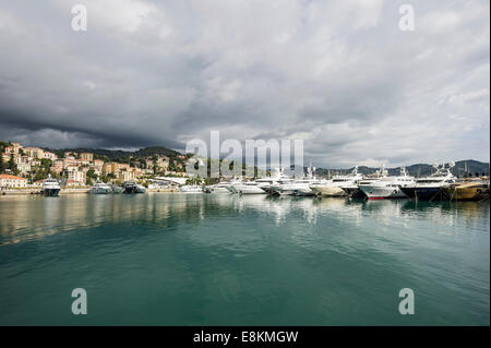 Marina in Porto Maurizio, Imperia, Provinz Imperia, Riviera di Ponente, Ligurien, Italien Stockfoto