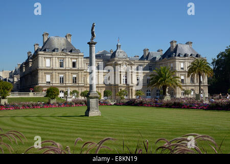 Das Palais du Luxembourg im Jardin du Luxembourg, Paris, Île-de-France, Frankreich Stockfoto