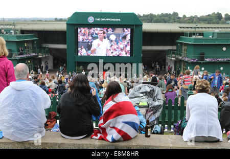 Zuschauer auf Mount Murray bei den Wimbledon Championships 2014, Stockfoto