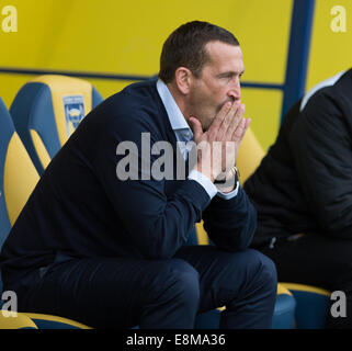 10.04.2014 Fußball: Oxford United V Newport Newport Chef, Justin Edinburgh. Catchline: Fußball: United V Newport Länge: Dps Kopie: Dave Pritchard Pic: Damian Halliwell Picture Stockfoto