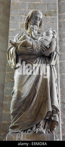 MECHELEN, Belgien - 14. Juni 2014: Die Statue des st. Jodeph in der Kirche unserer lieben Frau in de Dyle. Stockfoto