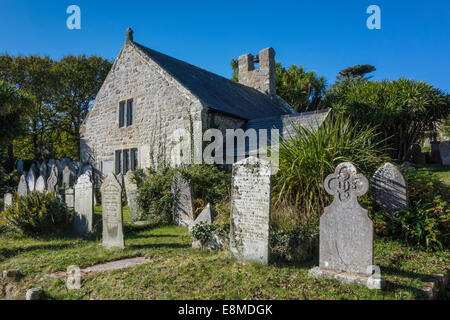 Blick auf die Altstadt Stadtkirche und Kirchhof im Morgenlicht, Old Town, St Mary's, Scilly-Inseln Stockfoto