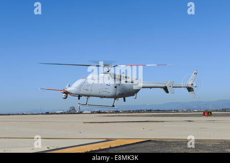 31. Oktober 2013 - startet eine MQ - 8 C Fire Scout unbemannten vom Naval Base Ventura County am Point Mugu, Neff Stockfoto