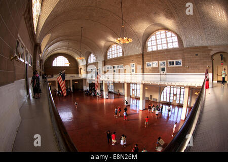 Die große Halle von Ellis Island National Monument New Yorker Hafen Stockfoto