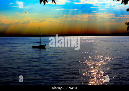 Sonnenuntergang auf See Champlain Vermont Stockfoto