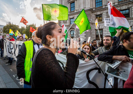 London, UK. 11. Oktober 2014.  Kurdische Demonstranten verurteilen Angriffe durch einen islamischen Staat 2014 Kredit: Guy Corbishley/Alamy Live News Stockfoto
