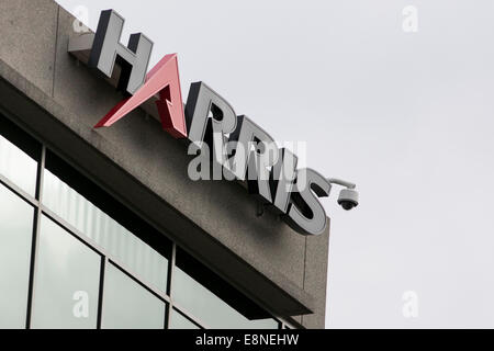 Ein Bürogebäude, besetzt durch den Kommunikationstechnologien Firma Harris Corporation in Reston, Virginia am 11. Oktober 2014. Stockfoto