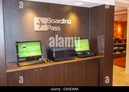 West Palm Beach Florida, Courtyard by Marriott, Motel, Hotel, innen, Computer, Drucker, Komfort, Service, Bordkarte, FL140524001 Stockfoto