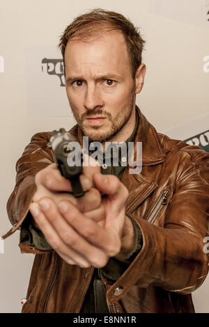 Prominente, die Förderung der neuen Comedy Central TV Serie Popoz im Comet Club.  Mitwirkende: Huub Smit wo: Berlin, Deutschland bei: 9. April 2014 Stockfoto