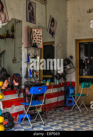 Typische Friseur in ländlichen Kleinstadt. Stockfoto