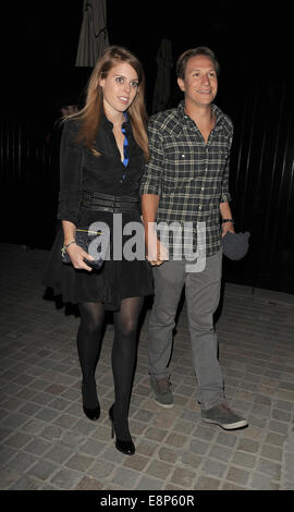 Prinzessin Beatrice und Freund Dave Clark verlassen die Firehouse Club Featuring: Prinzessin Beatrice, Dave Clark Where: London, Vereinigtes Königreich bei: 10. April 2014 Stockfoto