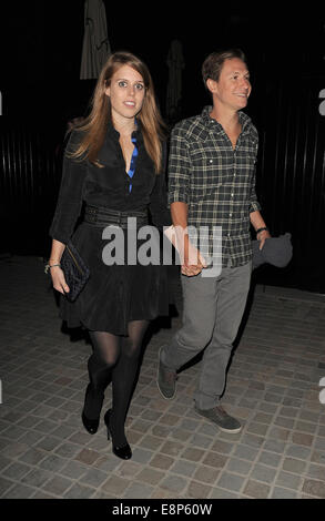 Prinzessin Beatrice und Freund Dave Clark verlassen die Firehouse Club Featuring: Prinzessin Beatrice, Dave Clark Where: London, Vereinigtes Königreich bei: 10. April 2014 Stockfoto