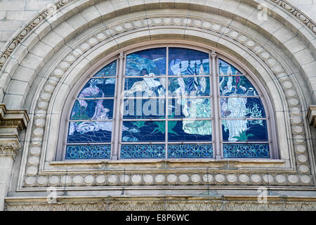 Glasmalerei in der Gemeinde Sherith Israel, eine Synagoge in Lower Pacific Heights, San Francisco, Kalifornien, Vereinigte Staaten, Nr. Stockfoto