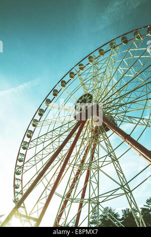 Vintage Retro-Riesenrad im park Stockfoto