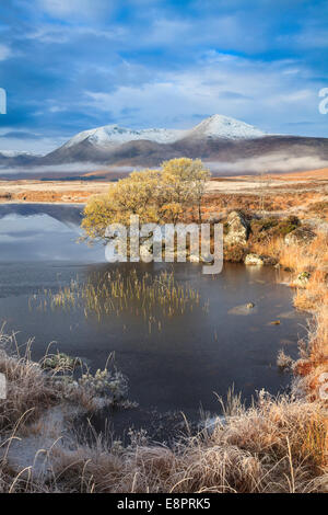 Man Na h-Achlaise auf Rannoch Moor in den schottischen Highlands. Stockfoto