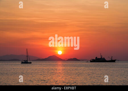 Sonnenuntergang auf Flores Stockfoto