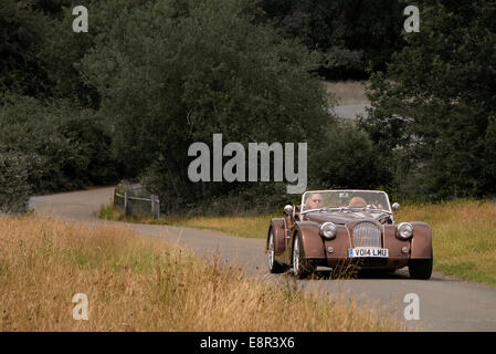 2014 Morgan Plus 8 englische Landstraße befahren Stockfoto