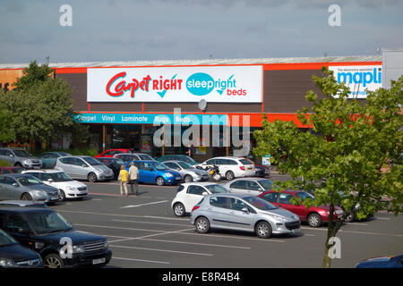 Rechts Teppichhaus, Merry Hill Centre, Brierley Hill, West Midlands, England, UK Stockfoto