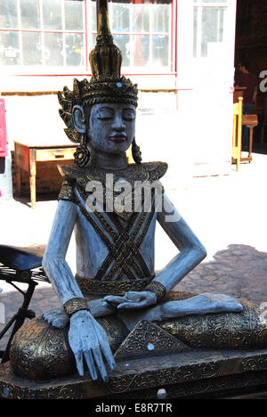 Einkaufen in Camden Lock London UK Stockfoto