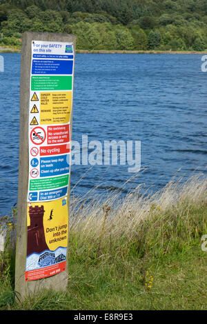 Gesundheit & Sicherheitshinweis bei Trimpley Reservoir, Worcestershire, England, UK Stockfoto