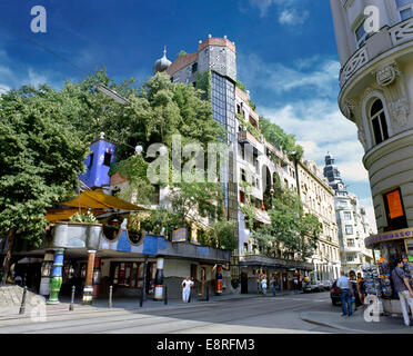 Das Hundertwasserhaus, Wien. Auch bekannt als Hundertwasser-Krawina-Haus. Stockfoto