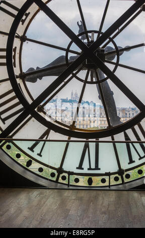 Uhr im Musée d ' Orsay, Paris Stockfoto