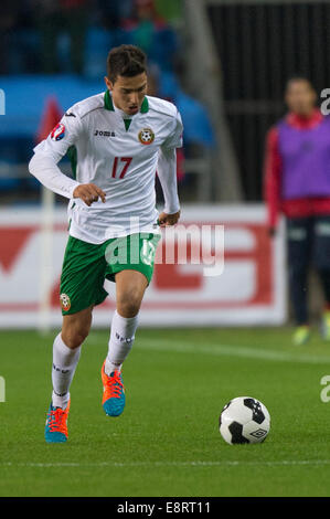 Oslo, Norwegen. 14. Oktober 2014. UEFA Euro 2016 Qualifikation Gruppe H Norwegen Verus Bulgarien. Georgi Milanov Bulgariens in Aktion während das Länderspiel zwischen Norwegen und Bulgarien im Ullevaal-Stadion in Oslo, Norwegen. Bildnachweis: Action Plus Sport Bilder/Alamy Live News Stockfoto