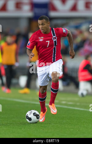 Oslo, Norwegen. 14. Oktober 2014. UEFA Euro 2016 Qualifikation Gruppe H Norwegen Verus Bulgarien. Joshua King von Norwegen in Aktion während das Länderspiel zwischen Norwegen und Bulgarien im Ullevaal-Stadion in Oslo, Norwegen. Bildnachweis: Action Plus Sport Bilder/Alamy Live News Stockfoto