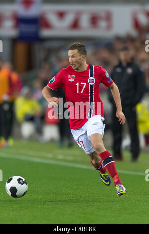 Oslo, Norwegen. 14. Oktober 2014. UEFA Euro 2016 Qualifikation Gruppe H Norwegen Verus Bulgarien. Martin Linnes Norwegens in Aktion während das Länderspiel zwischen Norwegen und Bulgarien im Ullevaal-Stadion in Oslo, Norwegen. Bildnachweis: Action Plus Sport Bilder/Alamy Live News Stockfoto