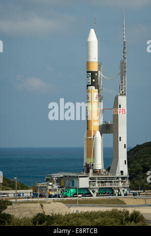 Eine japanische H-IIA-Rakete mit dem GPM-Core-Satelliten für die NASA-JAXA Global Precipitation Measurement Mission startet vom Tanegashima Space Center in Japan. Stockfoto