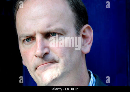 Douglas Carswell MP (UKIP: Clacton-on-Sea) in Rochester, Mark Reckless vor der Nachwahl 2014 zu unterstützen Stockfoto