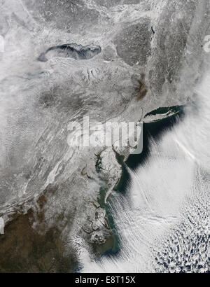 Aqua-Satelliten der NASA sieht eine nordöstliche verschneite Decke Stockfoto