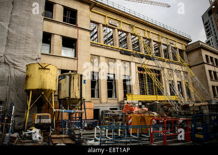 Brüssel, Bxl, Belgien. 11. Mai 2014. Des Eastman-Gebäudes in das "Haus der Europäischen Geschichte" an der Schuman verwandelt Viertel in Brüssel auf 11.05.2014 Eastman-Gebäude, ursprünglich entwickelt, um eine Zahnklinik Haus, benannt nach George Eastman, US-amerikanischer Philanthrop und Erfinder der Kodak-Kamera. Das Europäische Parlament beschlossen, das Gebäude und wandeln sie in eine kulturelle Institution und Ausstellungszentrum, das Haus der Europäischen Geschichte. Estimeted Entwicklungsphase kostet Â'¬31 Millionen und wird getragen durch das Parlament von Wiktor Dabkowski (Cr Stockfoto
