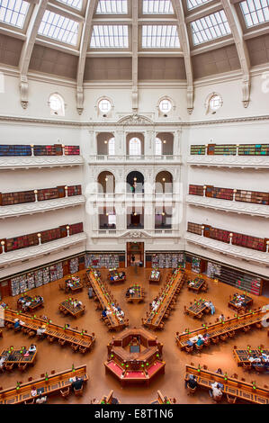 Die herrliche La Trobe Reading Room in der State Library of Victoria, Melbourne Australien. Stockfoto
