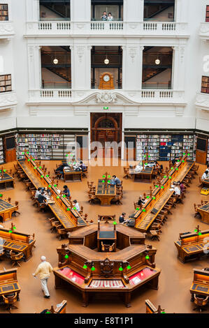 Die herrliche La Trobe Reading Room in der State Library of Victoria, Melbourne Australien. Stockfoto