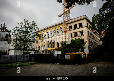 Des Eastman-Gebäudes in das "Haus der Europäischen Geschichte" an der Schuman verwandelt Viertel in Brüssel auf 11.05.2014 Eastman-Gebäude, ursprünglich entwickelt, um eine Zahnklinik Haus, benannt nach George Eastman, US-amerikanischer Philanthrop und Erfinder der Kodak-Kamera. Das Europäische Parlament beschlossen, das Gebäude und wandeln sie in eine kulturelle Institution und Ausstellungszentrum, das Haus der Europäischen Geschichte. Die Estimeted Kosten der Entwicklungsphase ist € 31 Millionen und wird getragen durch das Parlament von Wiktor Dabkowski Stockfoto